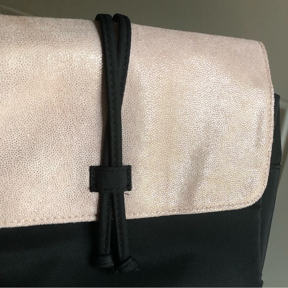 3/$20 Lancôme Cosmetic Makeup Skincare Pouch NWOT - Picture 3 of 9